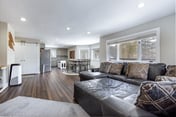 Peak 9 Breck Condo w/Hot Tub & Mountain Views