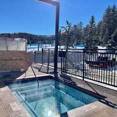 Ski-In/Ski-Out Condo: Prime Main St. Location, Views