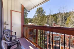 Prime Breck Location – Walk to Ski & Shops