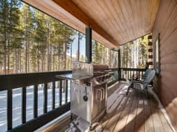 Forest Cabin w/ Hot Tub, Near Breckenridge Trails