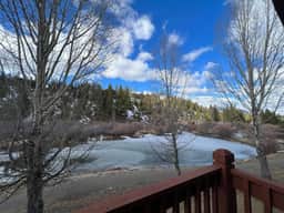 Swan River Condo w/ Hot Tub & Fireplace
