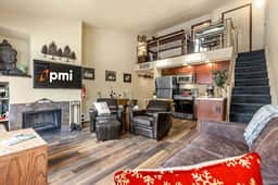Walk to Slopes & Main St Condo