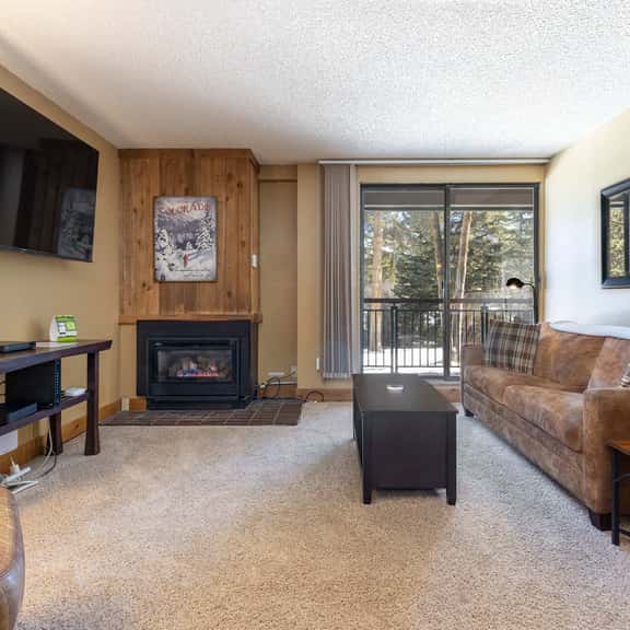Ski-In/Ski-Out Condo, Steps to Main St & Pool - Image 1