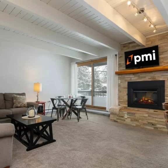 Breckenridge Condo w/ Hot Tub & Mountain Views - Image 1