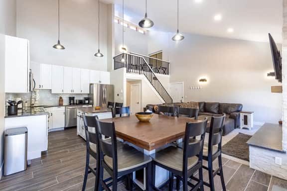 Prime Breck Location – Walk to Ski & Shops