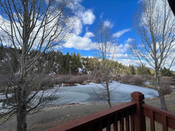 Swan River Condo w/ Hot Tub & Fireplace