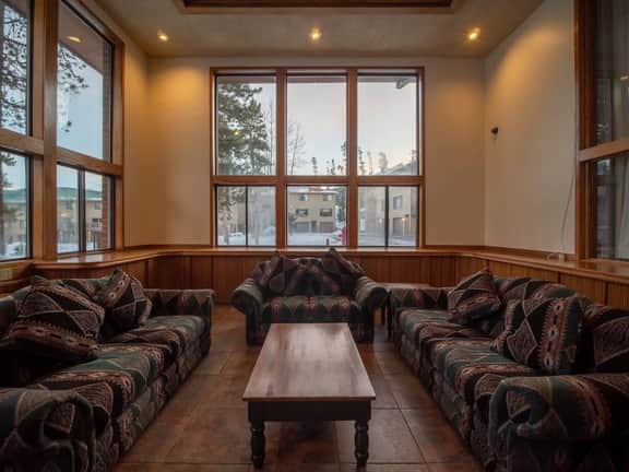 Waterfront Townhouse w/ Mountain View & Hot Tub