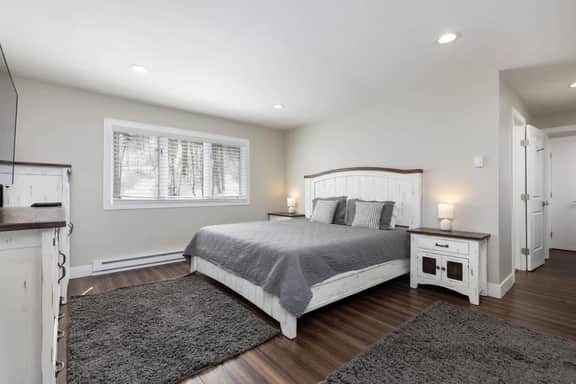 Slope-Side Breck Condo w/Hot Tub & Mountain Views